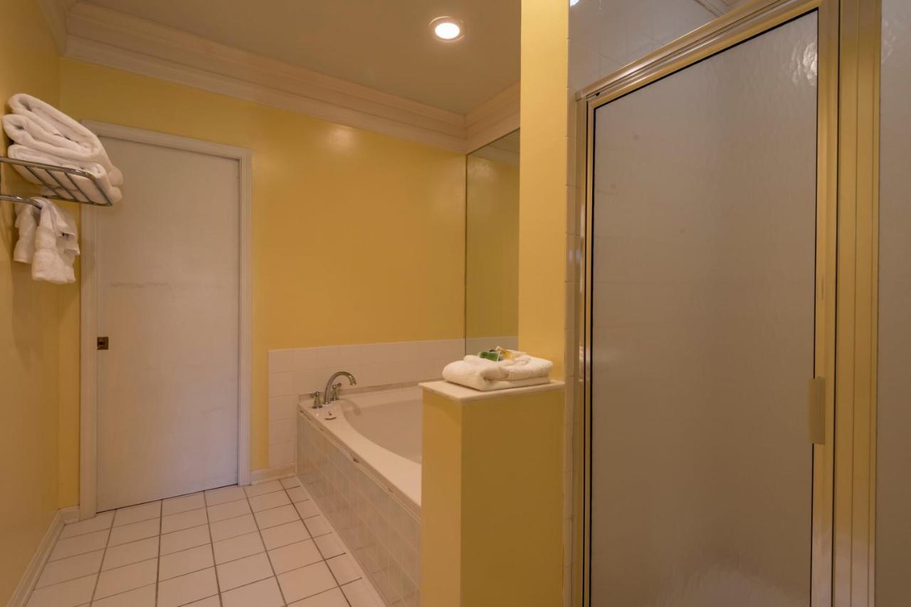 Century Suites Hotel Bloomington Extérieur photo